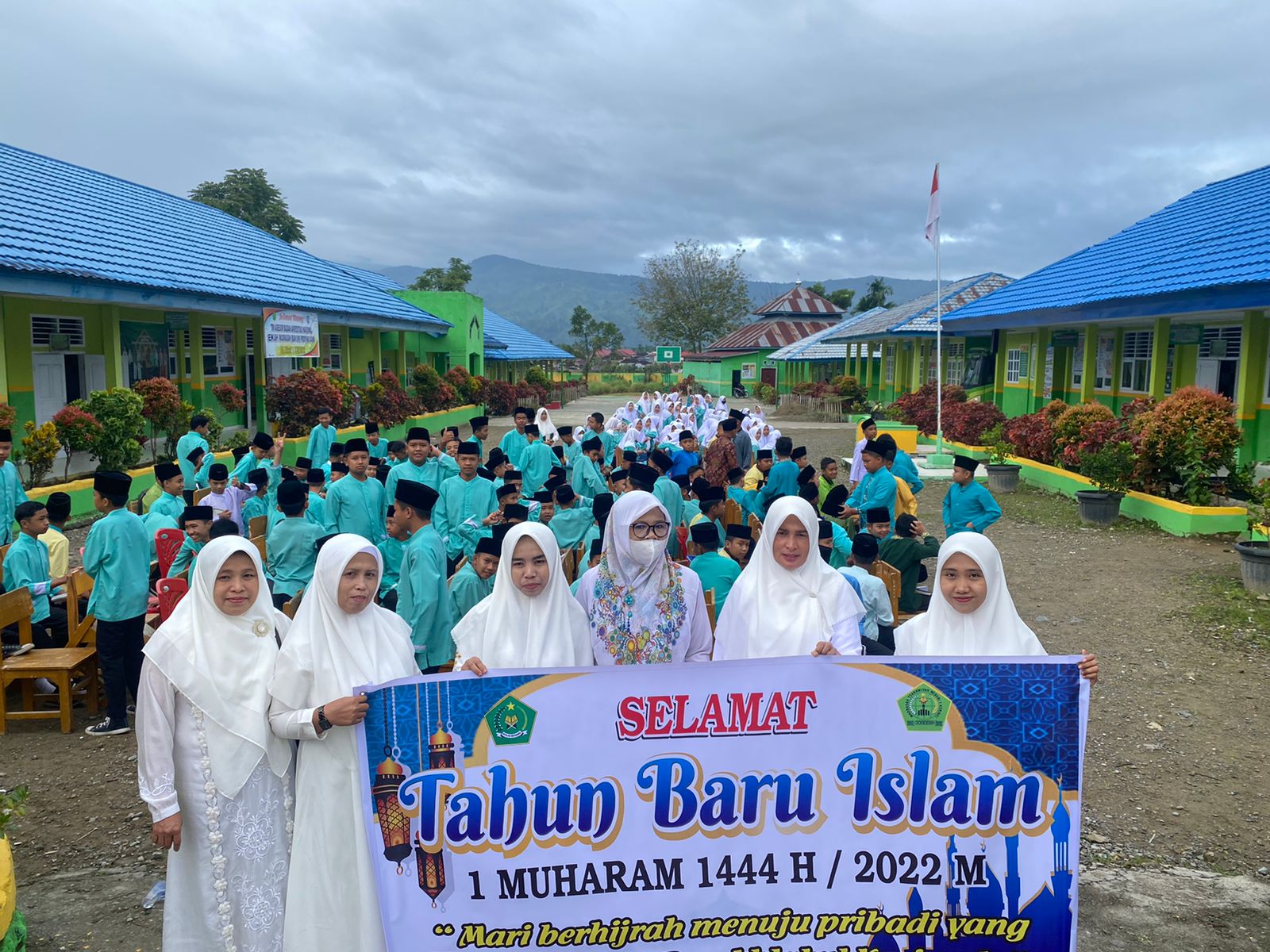 Peringati Tahun Baru Islam 1 Muharram 1444 H, MTsN 1 Kerinci Adakan Pawai