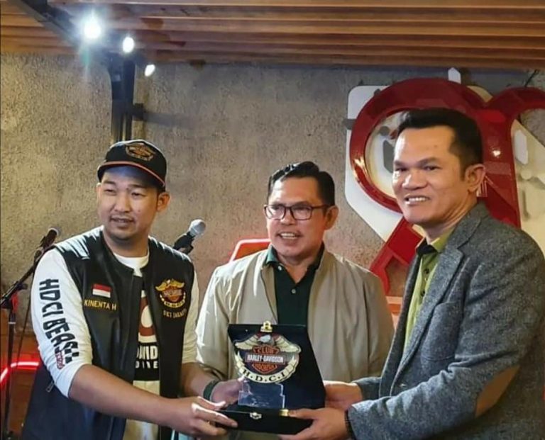 Wako Ahmadi dan Wawako Antos