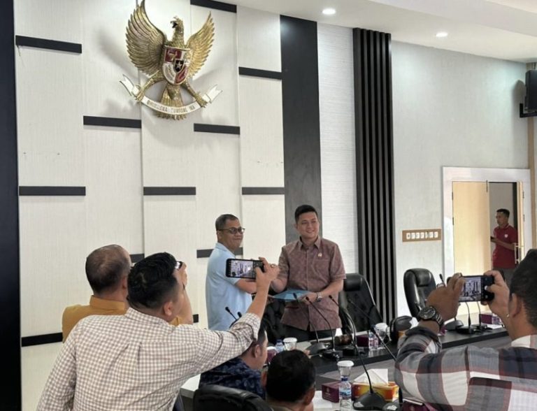 Ketua DPRD Tegas : Dalam Rapat Banggar, Pemerintah Wajib Perhatikan Organisasi Cipayung +