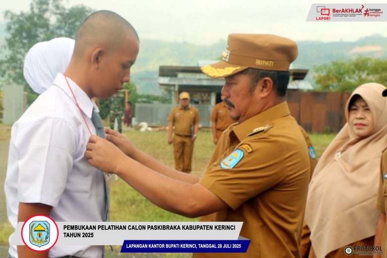 Bupati Kerinci Monadi Pimpin Apel dan Buka Pelatihan Calon Paskibraka 2025